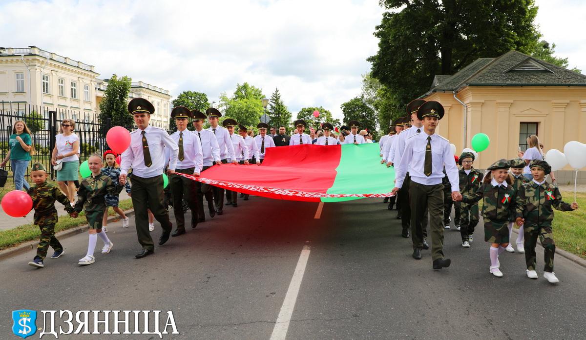 3 июля в День Независимости Беларуси в Щучине  состоялось праздничное шествие