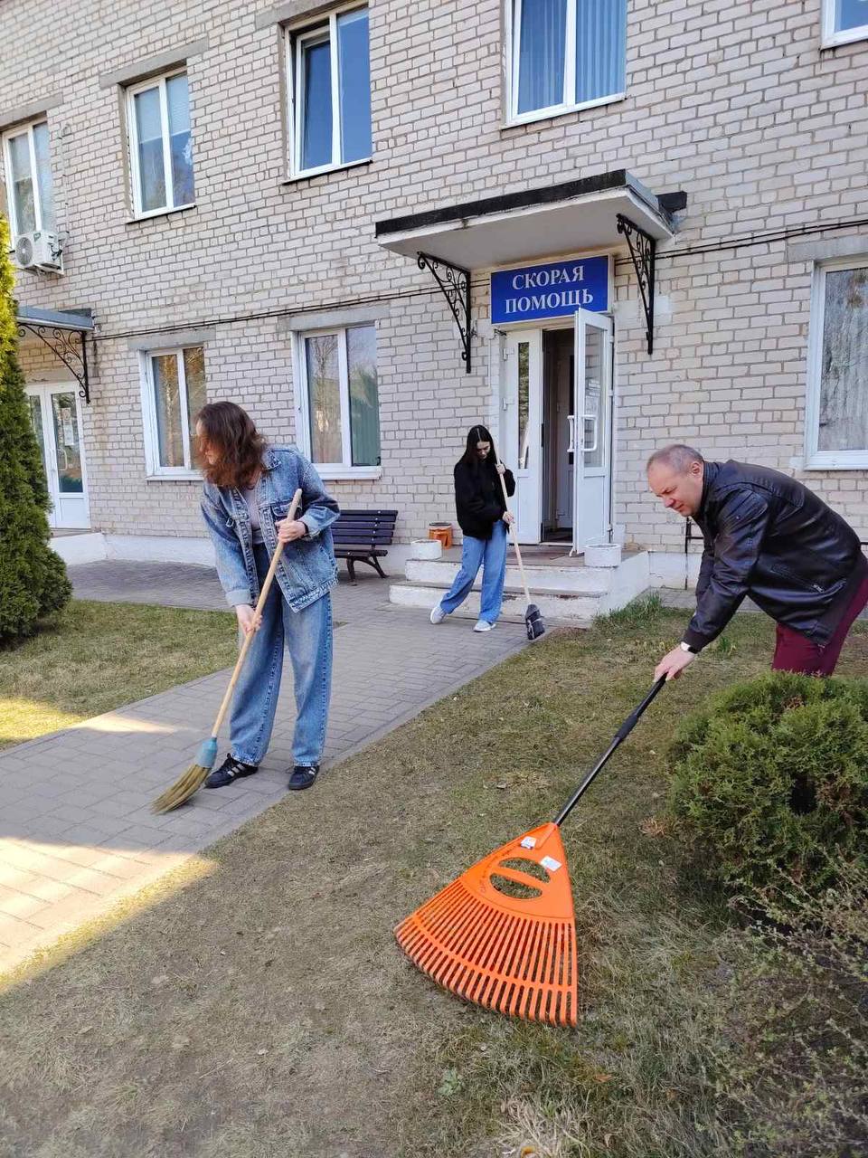 Мы лечим людей - и храним зелёный дом