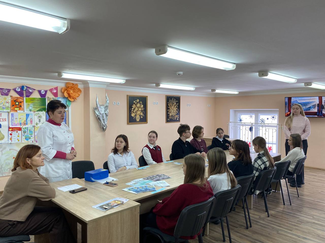 «Забота о будущем поколении: специалисты поделились с детьми важными знаниями о здоровом образе жизни»