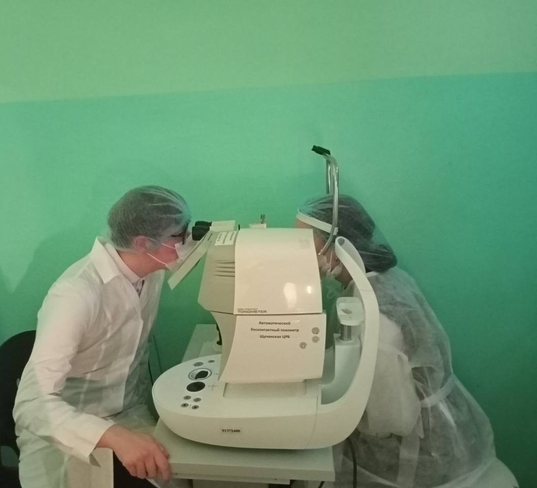 «Шаг к медицине: учащиеся 10-х классов ГУО «Гимназия г. Щучина посетили районную поликлинику»