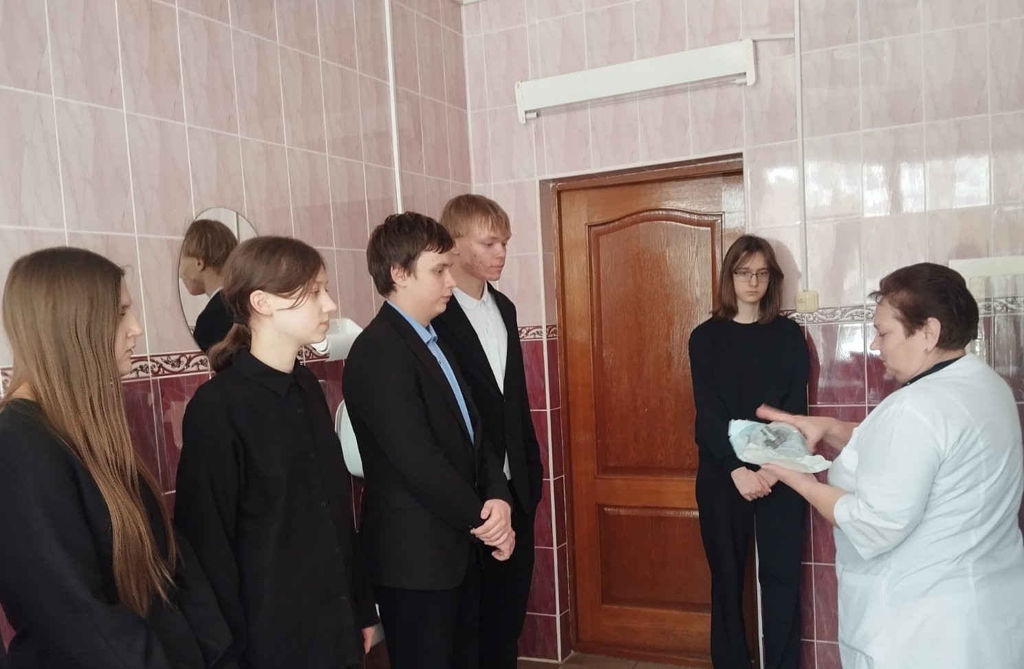 Шаг к профессии: экскурсия учащихся в УЗ «Щучинская ЦРБ»