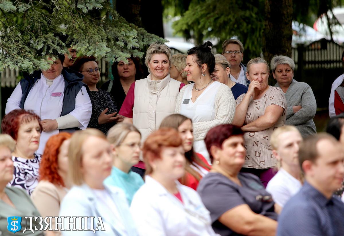 Благородное дело – лечить людей. 